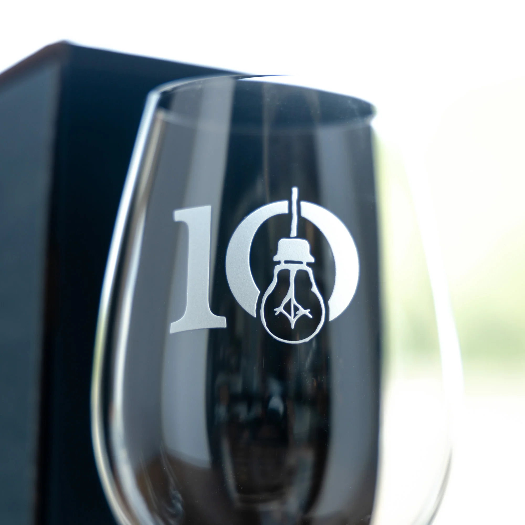10 Year Glassware Set - Image 5
